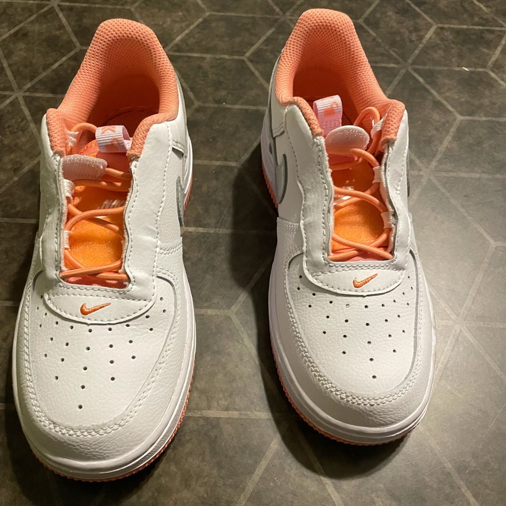 Air Force 1 size 1c
